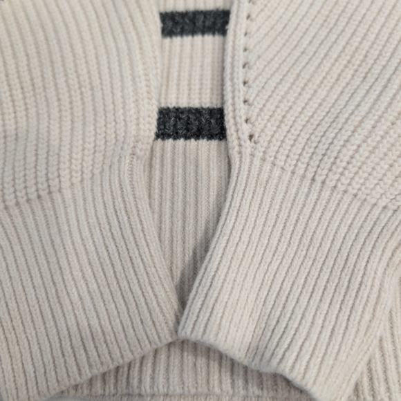 Reassembly Unisex Half Zip Sweater Size Small Chunky Knit Design With Black Stri - Picture 7 of 12